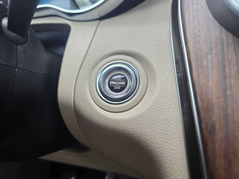 Used 2021 Mercedes-Benz GLC 300 4MATIC image 29