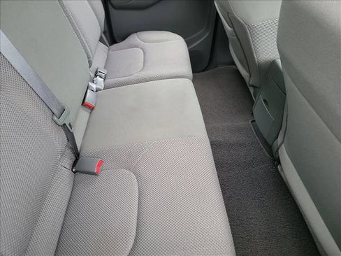 Used 2019 Nissan Frontier SV image 16