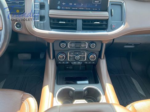 Certified 2023 Chevrolet Tahoe High Country w/ Advanced Technology Package AWD/4WD image 24
