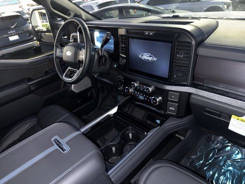 New 2026 Ford F250 Platinum w/ FX4 Off-Road Package image 44