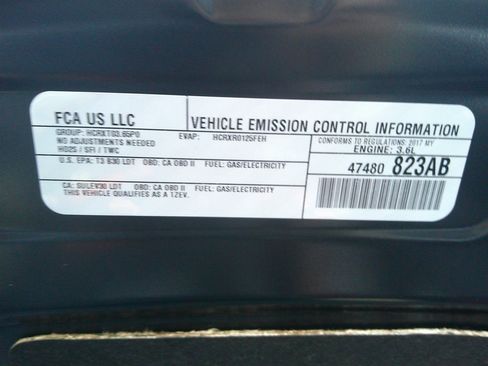 Used 2017 Chrysler Pacifica Touring Plus image 58