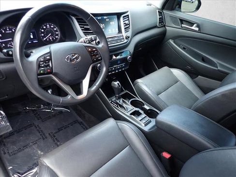 Used 2018 Hyundai Tucson SEL Plus w/ Cargo Package AWD/4WD image 10
