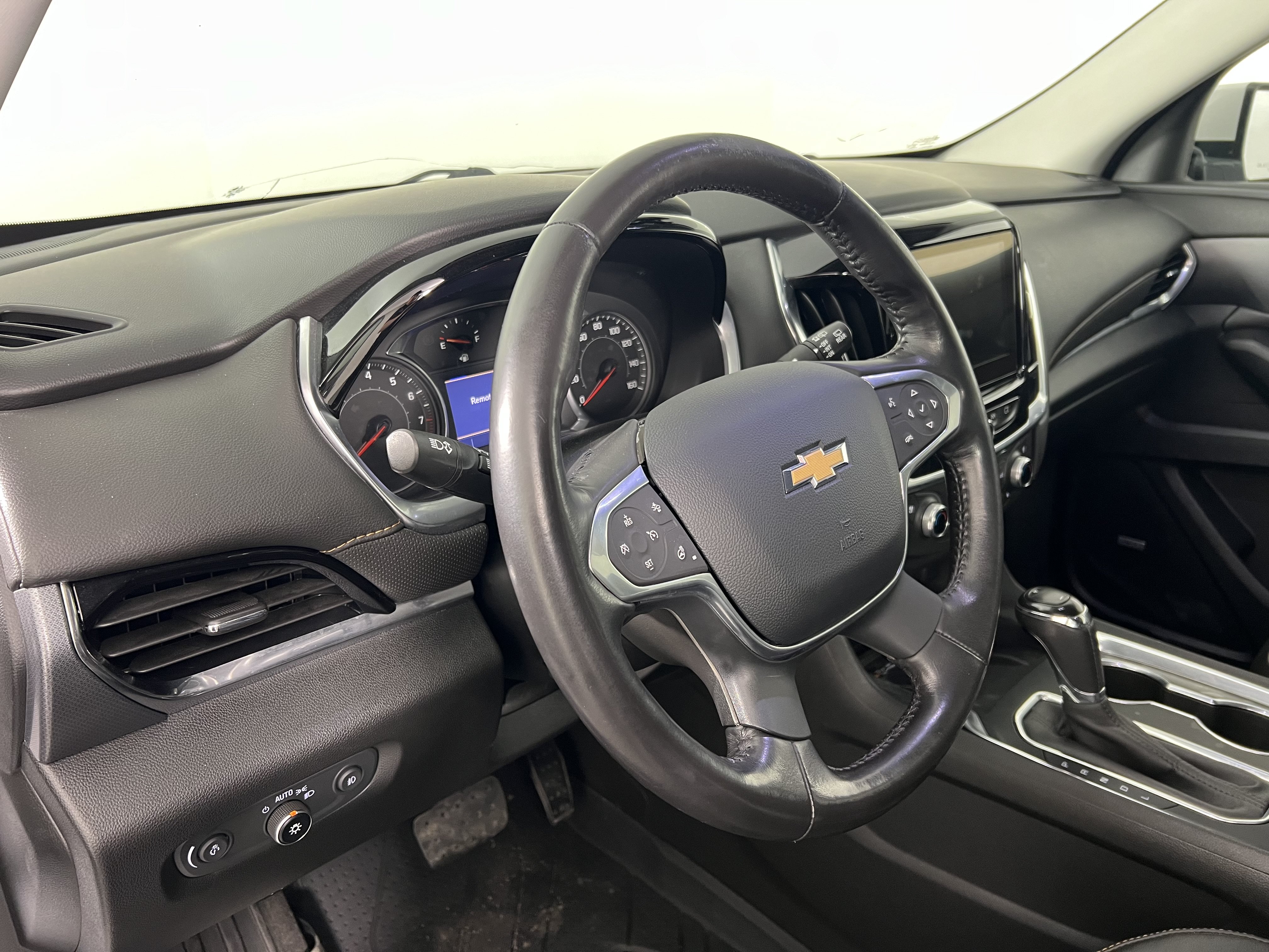 Used 2020 Chevrolet Traverse Premier w/ LPO, Floor Liner Package AWD/4WD image 16