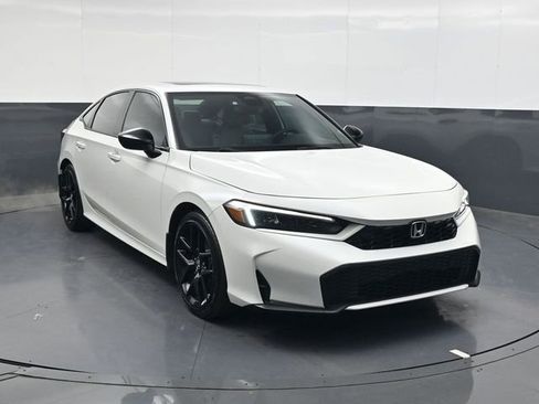 Used 2025 Honda Civic Sport image 2