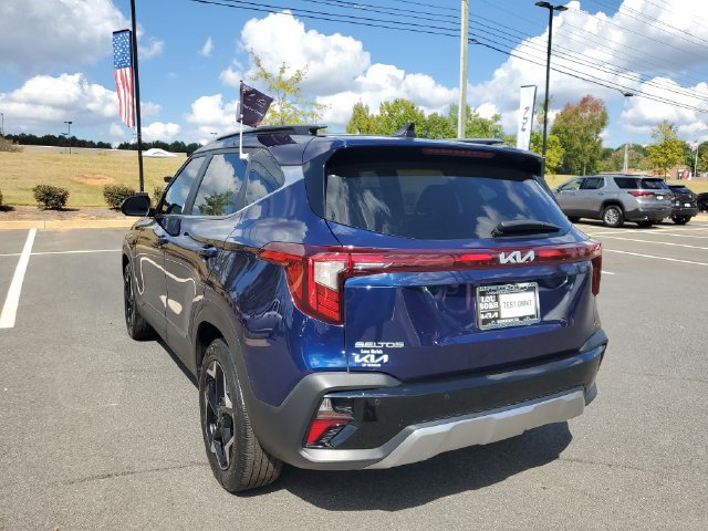 Certified 2025 Kia Seltos EX w/ EX Sunroof Package FWD image 7