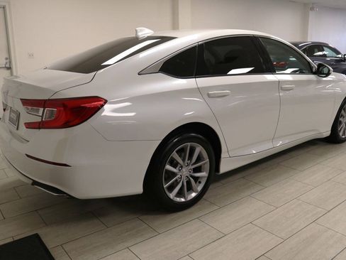 Used 2022 Honda Accord LX image 6