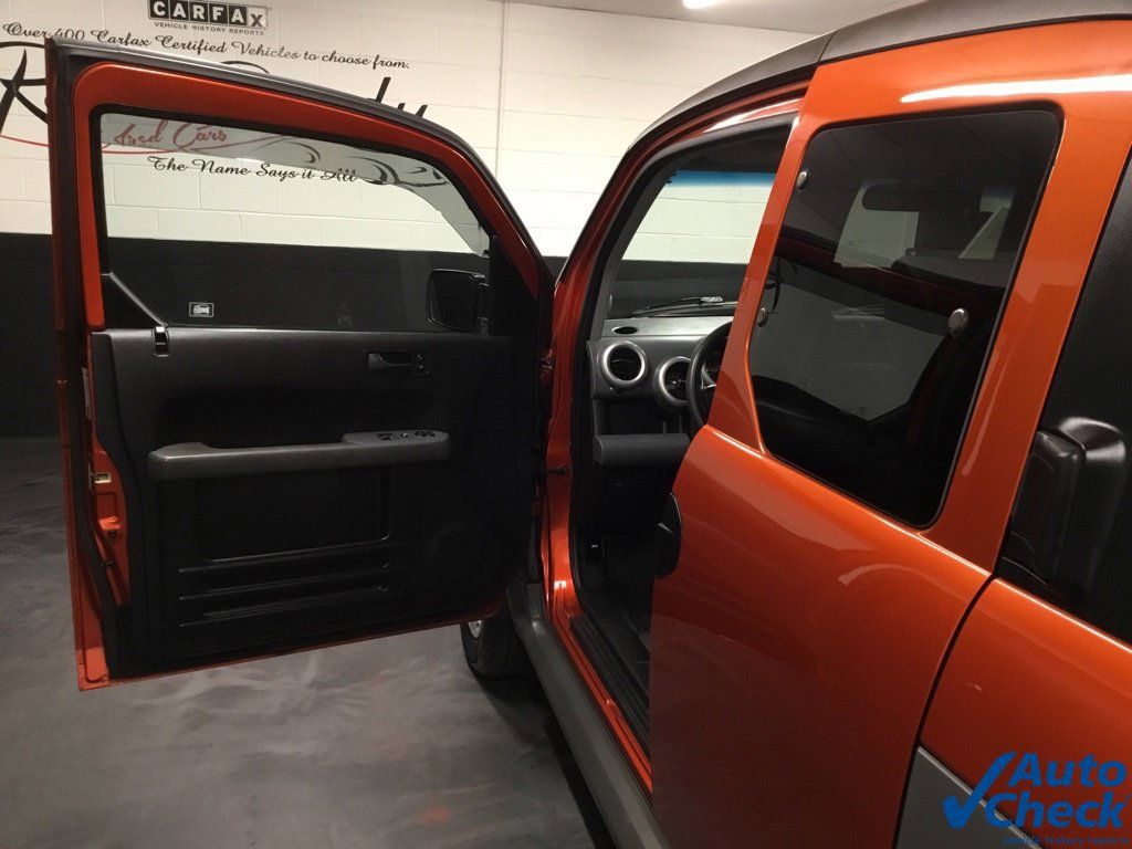 Used 2005 Honda Element LX image 18