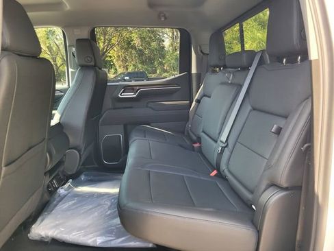 New 2026 Chevrolet Silverado 1500 LT w/ Leather Package AWD/4WD image 16