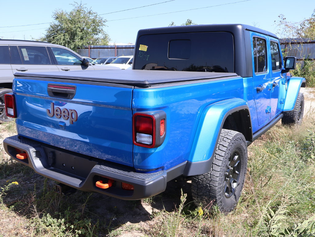 Used 2022 Jeep Gladiator Mojave w/ Trailer Tow Package AWD/4WD image 16