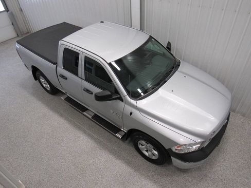 Used 2018 RAM 1500 ST w/ SXT Appearance Group AWD/4WD image 5