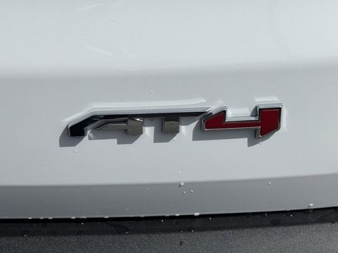 New 2026 GMC Acadia AT4 w/ Super Cruise Package AWD/4WD image 10