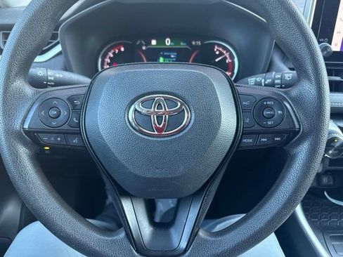 Used 2023 Toyota RAV4 XLE FWD image 12