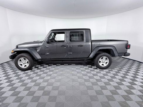 Used 2023 Jeep Gladiator Sport image 7