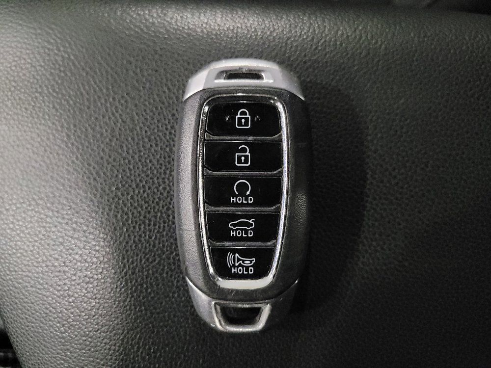 Used 2021 Hyundai Elantra SEL FWD image 32