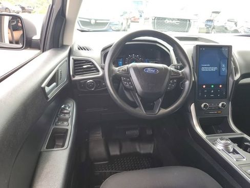 Used 2024 Ford Edge SE AWD/4WD image 11