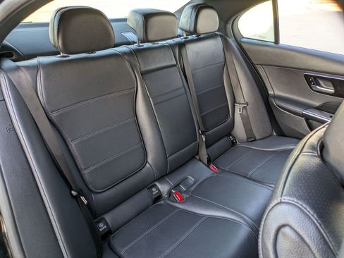 Used 2025 Mercedes-Benz C 300 4MATIC Sedan image 27