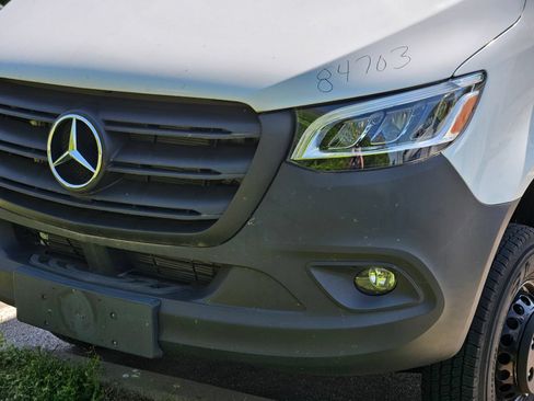 New 2024 Mercedes-Benz Sprinter 3500 image 9