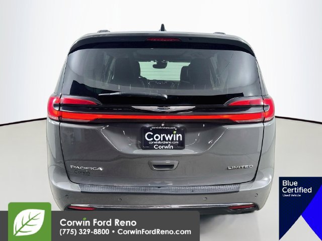 Used 2023 Chrysler Pacifica Limited FWD image 8