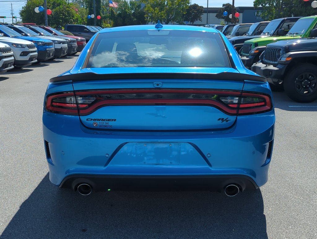 Used 2023 Dodge Charger R/T w/ Blacktop Package RWD image 5