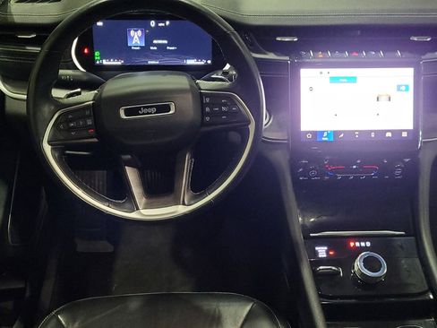 Used 2021 Jeep Grand Cherokee L Limited image 22