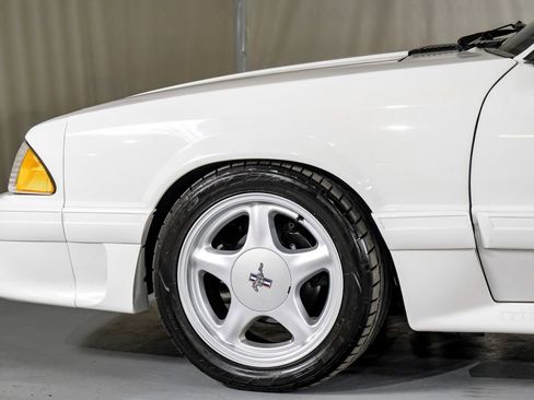 Used 1993 Ford Mustang GT image 12