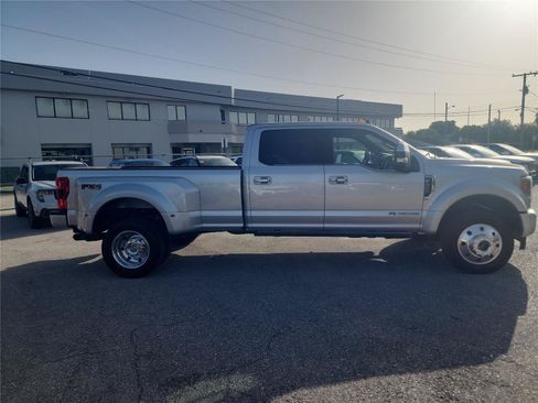 Used 2019 Ford F450 Platinum w/ Platinum Ultimate Package AWD/4WD image 6