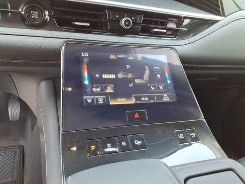 Used 2025 INFINITI QX80 Sensory AWD/4WD image 12