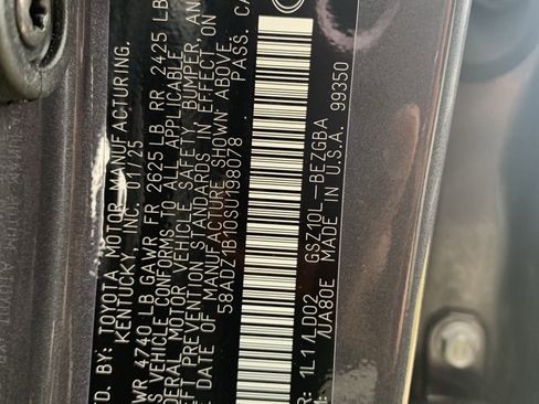 Certified 2025 Lexus ES 350 w/ Premium Package image 36