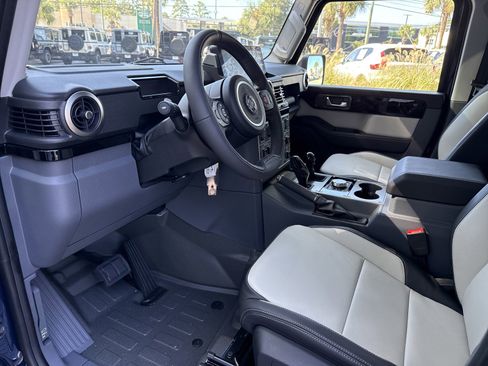 New 2025 INEOS Grenadier Fieldmaster Edition image 12