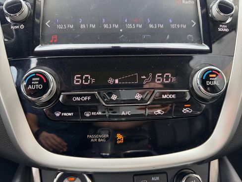 Used 2018 Nissan Murano SL w/ Midnight Edition Package image 11