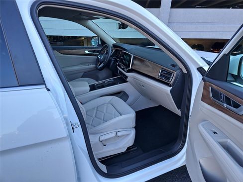 New 2026 Volkswagen Atlas SE image 27