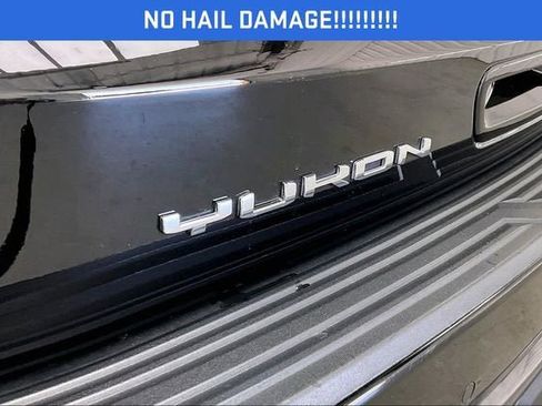 Used 2023 GMC Yukon XL Denali Ultimate AWD/4WD image 9