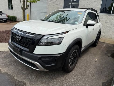 Used 2025 Nissan Pathfinder Rock Creek AWD/4WD image 1