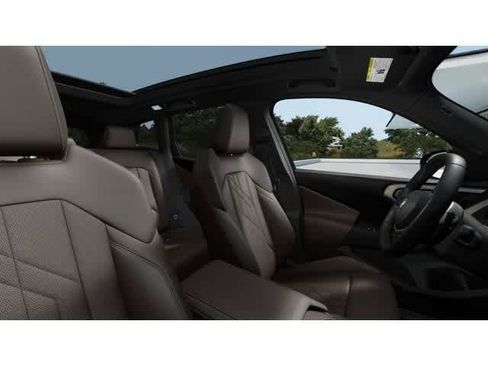 New 2025 BMW X3 xDrive30i w/ Premium Package image 9