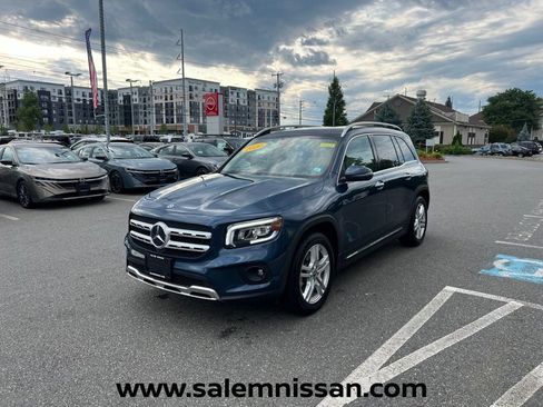 Used 2020 Mercedes-Benz GLB 250 4MATIC image 3