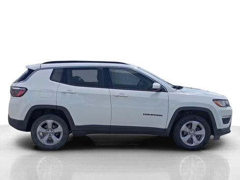 Used 2021 Jeep Compass Latitude AWD/4WD image 4