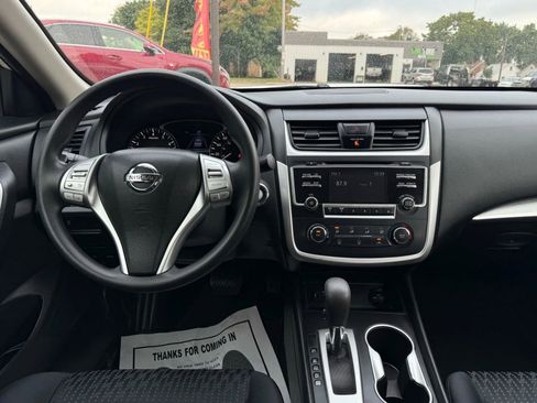 Used 2016 Nissan Altima 2.5 S w/ Power Driver Seat Package image 24