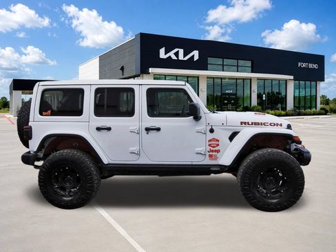 Used 2021 Jeep Wrangler Unlimited Rubicon w/ Trailer Tow Package AWD/4WD image 4