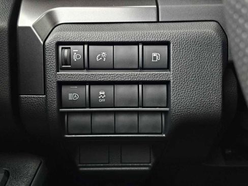 Certified 2025 Toyota 4Runner SR5 image 28