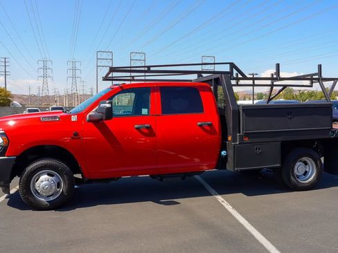 Used 2023 RAM 3500 Tradesman image 11