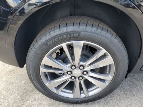 New 2026 Cadillac XT5 Premium Luxury w/ Driver Assist Package FWD image 5