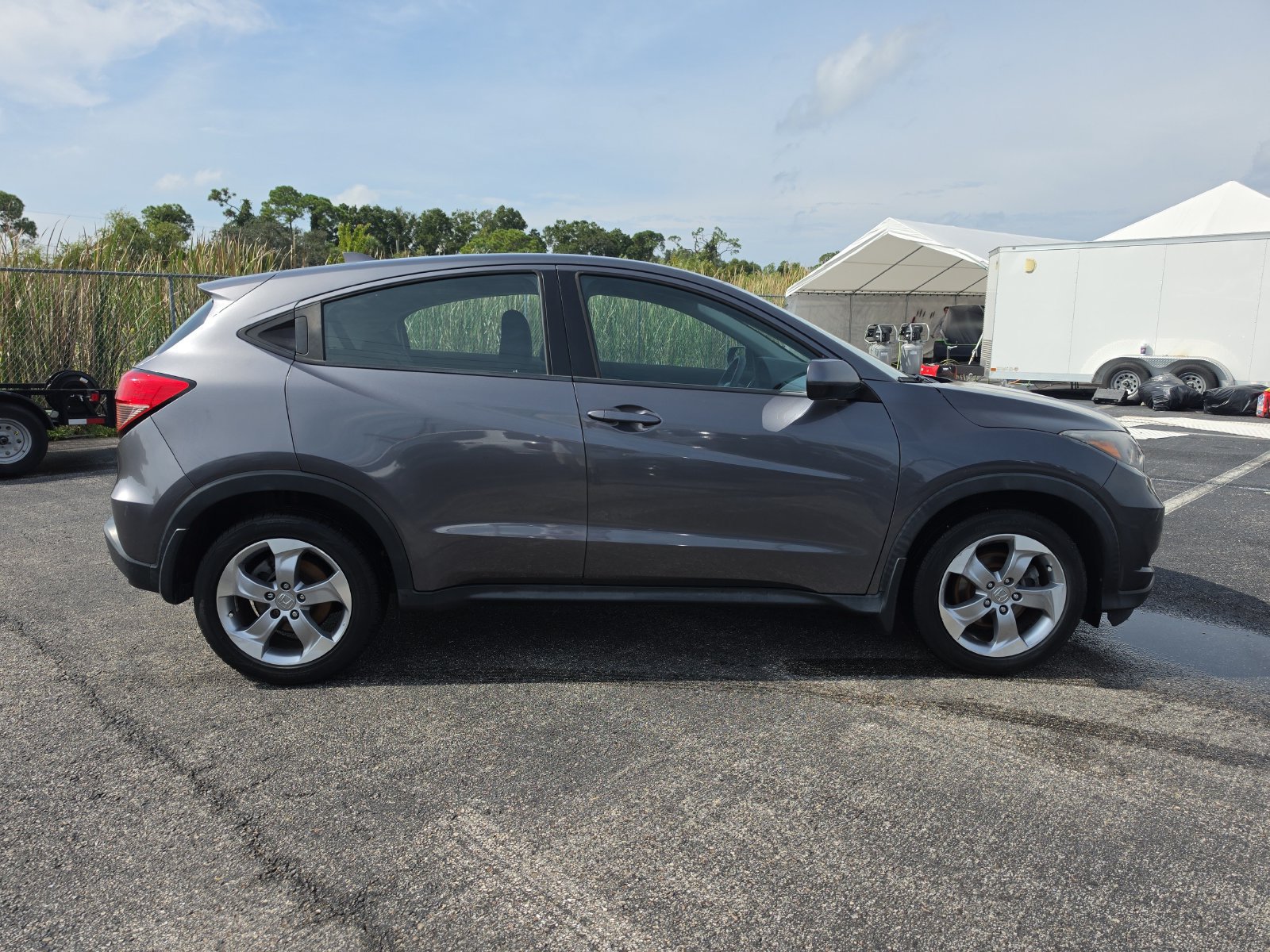 Used 2018 Honda HR-V LX image 2