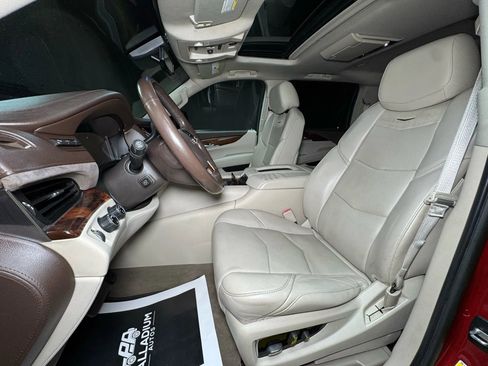 Used 2015 Cadillac Escalade ESV Premium image 51