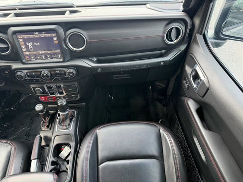 Used 2020 Jeep Wrangler Unlimited Rubicon w/ Quick Order Package 28Y Recon AWD/4WD image 22