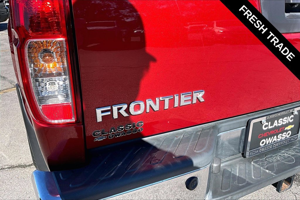 Used 2016 Nissan Frontier SV w/ SV Value Truck Package AWD/4WD image 24