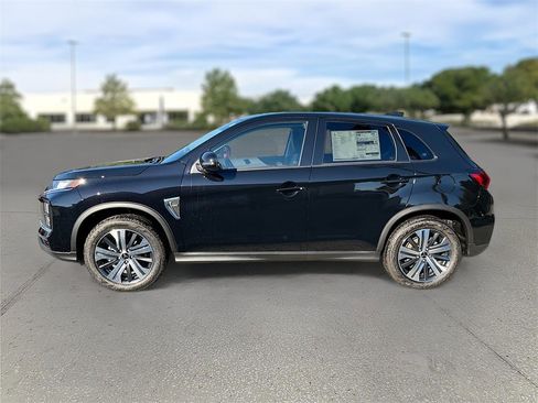 New 2025 Mitsubishi Outlander Sport SE image 4