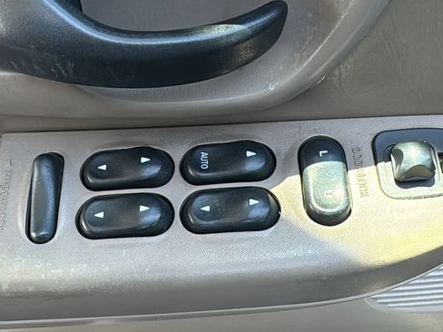 Used 2001 Ford F150 4x4 SuperCrew image 19