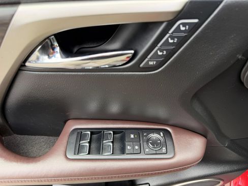 Used 2016 Lexus RX 350 AWD w/ Premium Package image 13