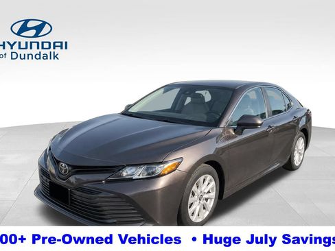 Used 2019 Toyota Camry LE FWD image 1
