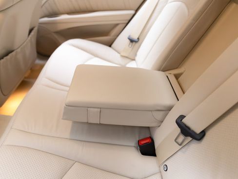Used 2006 Mercedes-Benz E 350 Sedan image 90